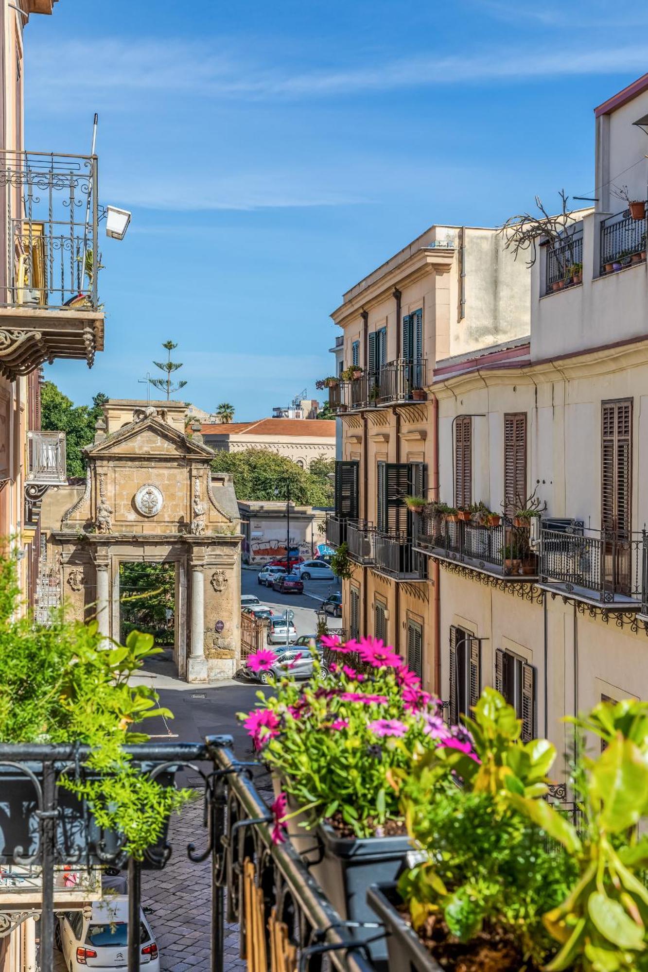 Le Stanze Al Genio Di Darlon Bed & Breakfast Palermo Exterior photo